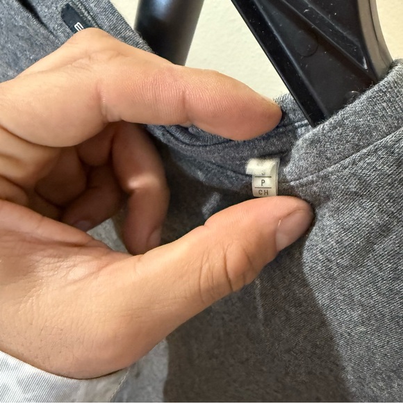 Elie Tahari Charcoal Short Sleeve Tee - Picture 5 of 7